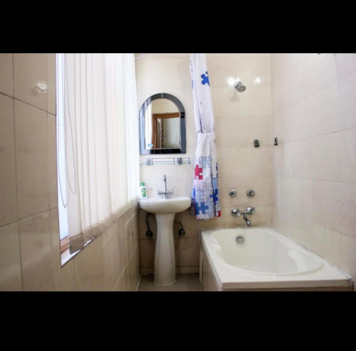 Hotel Samrat نيرمرانا المظهر الخارجي الصورة